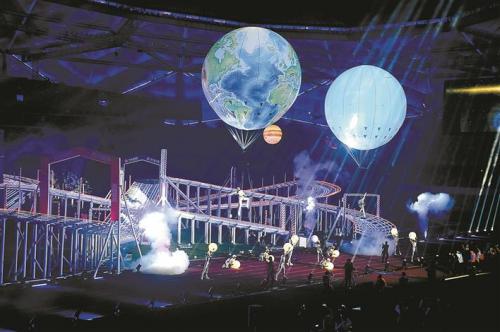 无人机世锦赛开幕式“科技范”十足