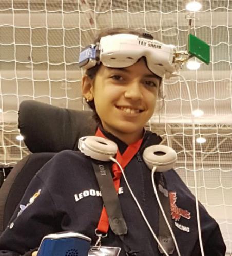 一场属于所有人的空中运动：“无人机竞速运动让我自由！”