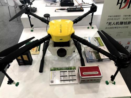 天麒科技V03 “农药喷洒神器” 武汉国际农机展获超高人气