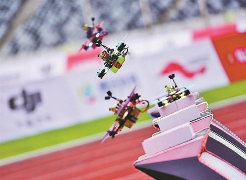 各方点赞首届世锦赛成功举办，确立行业标准与规则--无人机大赛从深圳走向世界