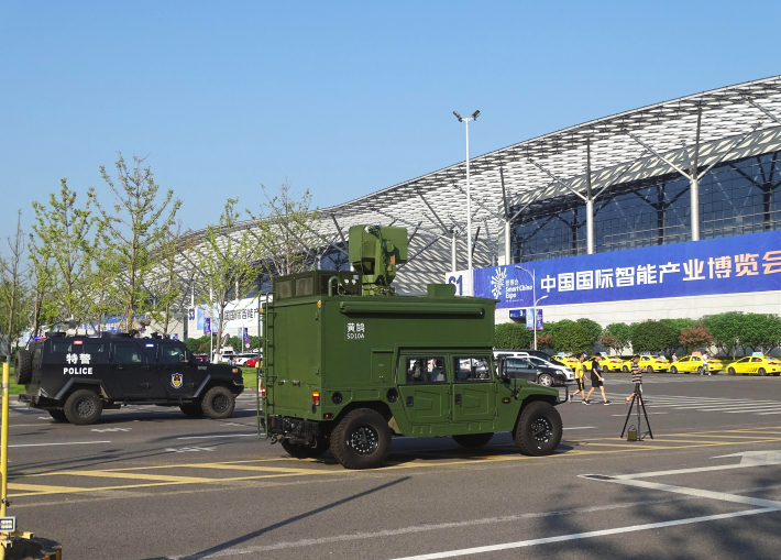 秒杀民用无人机，干扰“捕食者”，中国神秘激光器到底有多牛