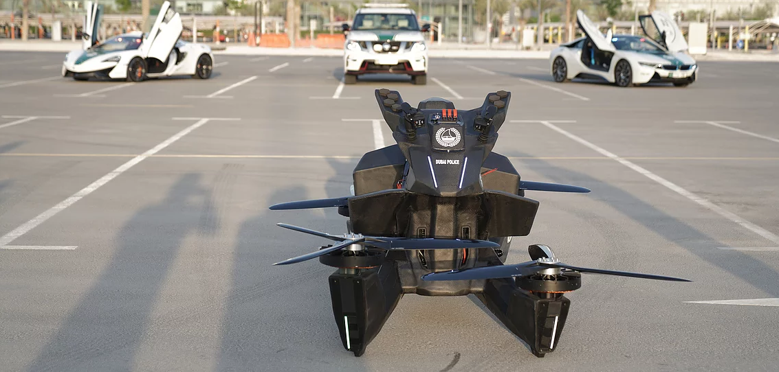 地表最壕！迪拜警方已开展飞行摩托试飞培训