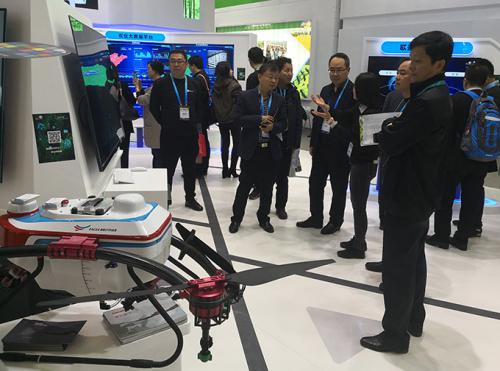 天鹰兄弟携TY-M12L植保无人机亮相2018年“双新双创”博览会