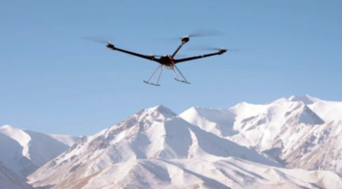 中国开发出小型多旋翼无人机X-M20 可攀爬5000米