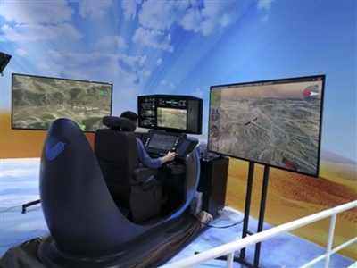 亲自“驾驶”无人机？你也可以