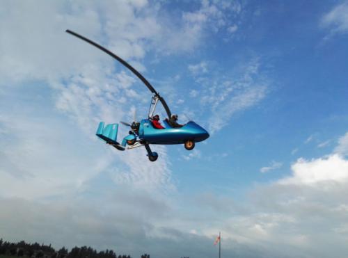 江陵六合垸原来有飞机，还参加了中国航空产业发展大会