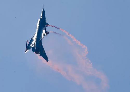 多款大杀器惊艳亮相！珠海航展开放程度破纪录，装备不设防任你摸