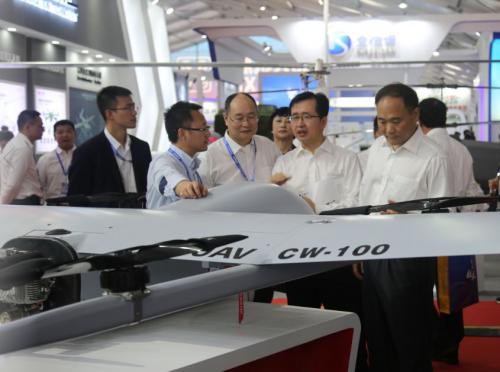 一周连获两次荣誉，纵横小编揭其“内幕”