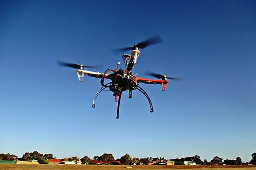 无人机安全问题备受关注，美国积极推行无人机使用指南