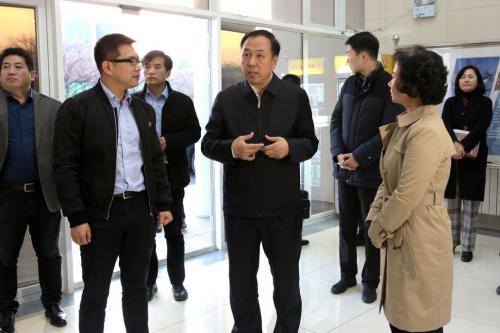 滨海新区区委副书记、区长杨茂荣莅临一飞调研指导工作