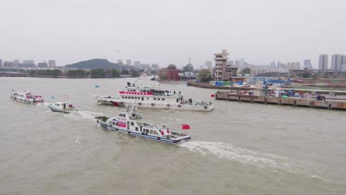 江阴史上最大规模、最具科技含量水上搜救演习成功举行