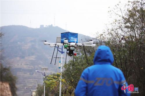 中通最新发布的油电混合无人机完成首飞