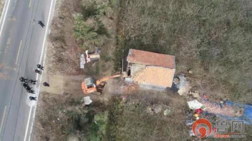 胶州里岔执法中队无人机上阵 让违法建设无处遁形