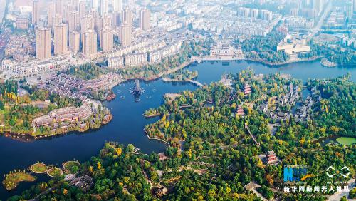 无人机航拍重庆秀湖国家湿地公园 处处亭台楼榭