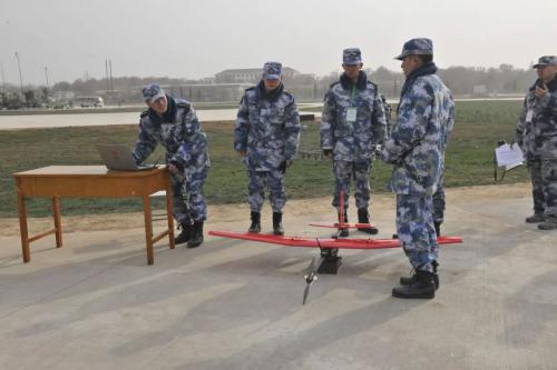 关注丨百余军地高校对决，“智胜空天-2018”无人机挑战赛举行
