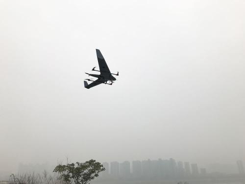 九龙区环保局新聘“空中护卫” 无人机巡查正式投入使用 全面保护长江水环境