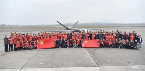 “四川造”！中国首款全复材多用途无人机首飞成功