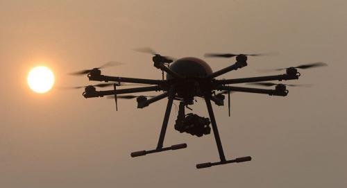 莫斯科在新年假期为保障游人安全 动用无人机查看每个角落