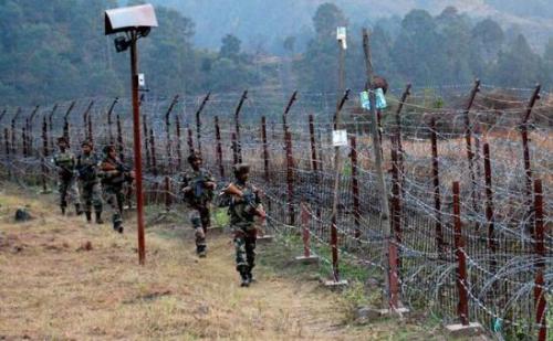 巴基斯坦军方称击落印度2架在克什米尔附近活动的“间谍无人机”