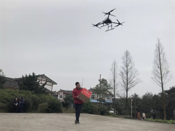 四川开启无人机常态化配送：效率提升10倍