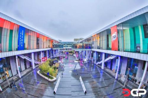 盘点DGP无人机竞速联赛吉盛伟邦站台前幕后