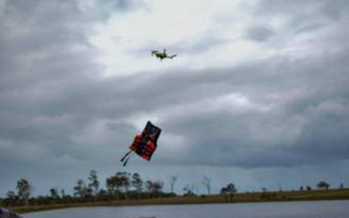 救生员的创意：用常规无人驾驶飞机递送海上救生装置