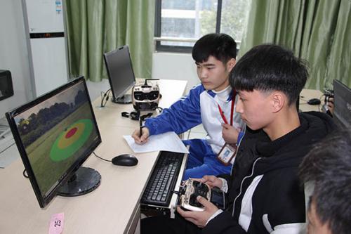 “无人机”项目首次引入合肥市中职技能大赛