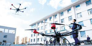 大型无人机助力昆明森林防火，无人机保障财产安全有一手