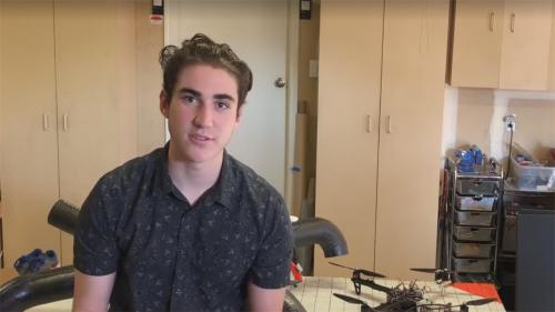 美国高中生爱好研究，发明了首个无桨叶无人机，目前正申请专利 