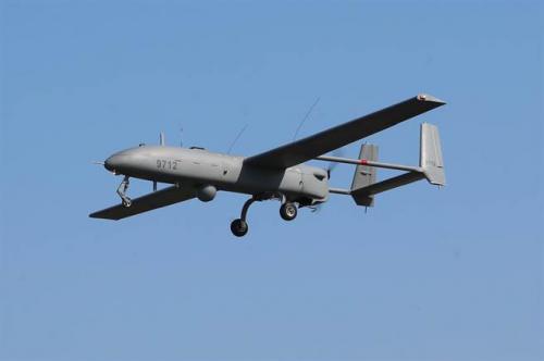 强化海上侦搜国造锐鸢无人机首次展示飞行