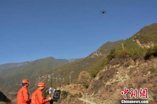 无人机春节不消停，扮演各地重要角色