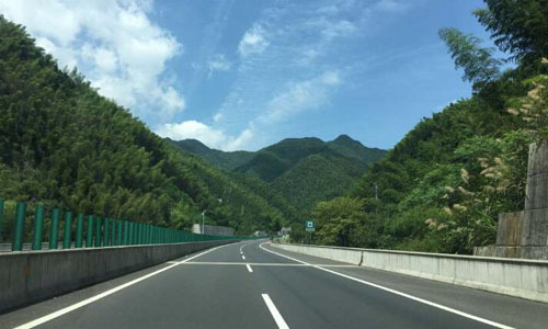 道路千万条 太阳能无人机如何开启千亿市场之路？ 