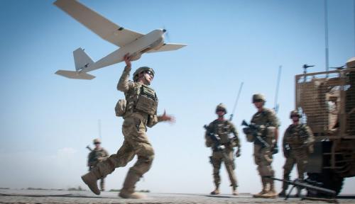 美国陆军即将开始新型无人机地面控制器生产