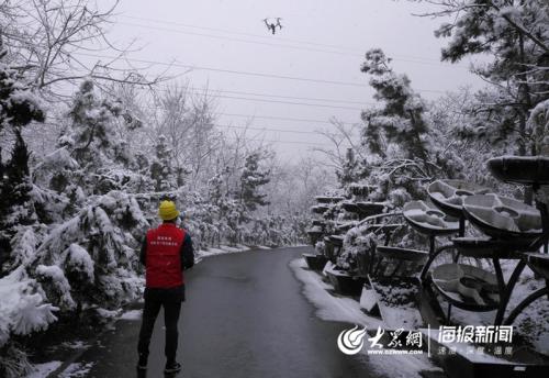 无人机助力雪后输电线路巡视 国网青岛供电公司确保输电线路安全稳定