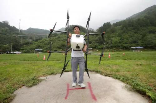 人社部拟发布农业经理人、无人机驾驶员等新职业