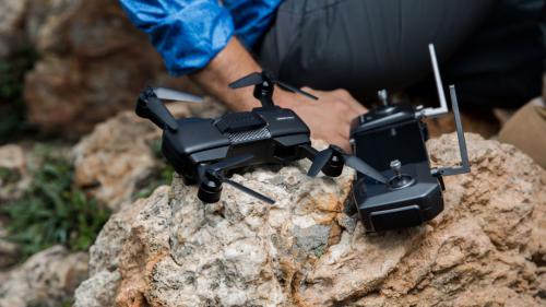 连你的无人机都有“伴侣”了，你呢？