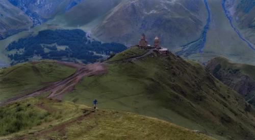 全国最会航拍的妹子说：“除了拍片，一切都要靠边站。”