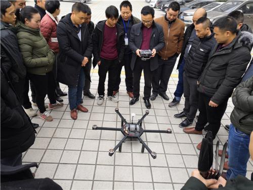 学习无人机 开创新天地