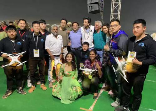 7000万人印度大壶节 大漠大点亮中国科技