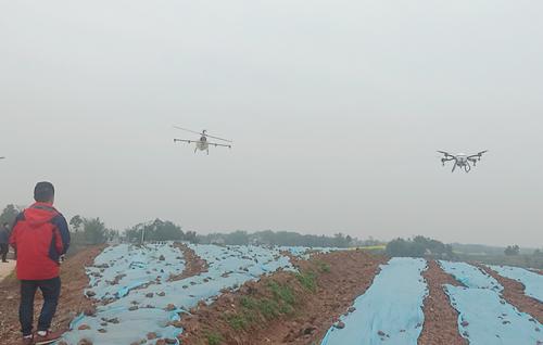 植保无人机助力重庆春季农业生产暨农田宜机化改造现场会