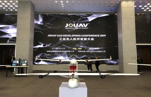 电影场景变现实！无人机机臂可轻松折叠