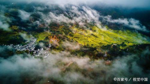 无人机500米高空航拍婺源，中国最美梯田被云雾缭绕，人间仙境