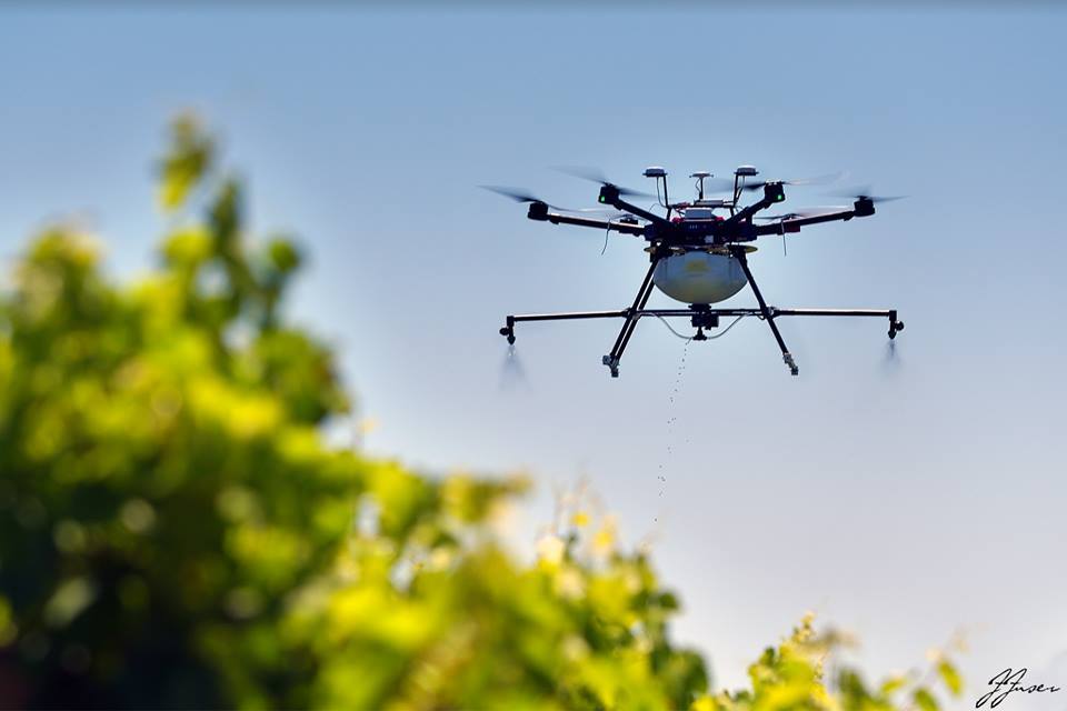 DISTRIBUTION OF LIQUIDS BY DRONES