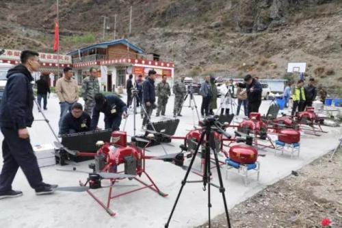 凉山木里森林复燃告急！中国移动无人机现身现场引导救灾