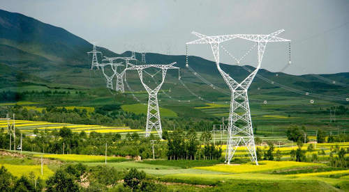 多翼创新为国家电网打造移动式无人机机场