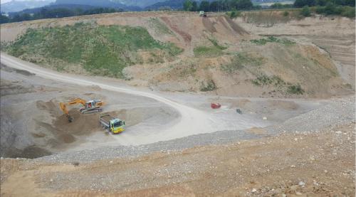 比较全站仪与无人机的工作流程与点云数据输出