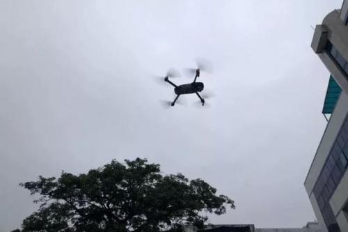 红海湾公安出动无人机查赌博 抓获3人