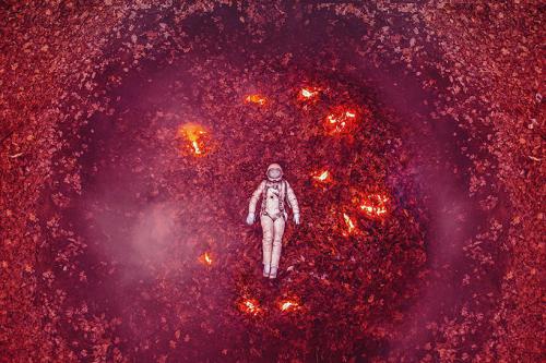 用一台无人机，创造斑斓的超现实主义世界 | Think Small