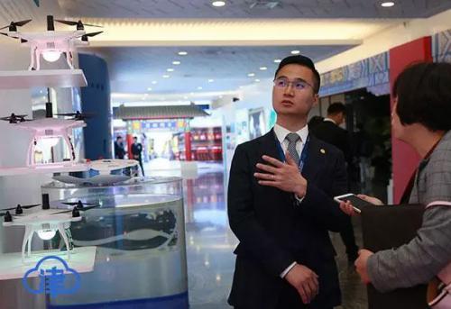 天津无人机技术全球领先 推介会上津产无人机吸睛外国大使