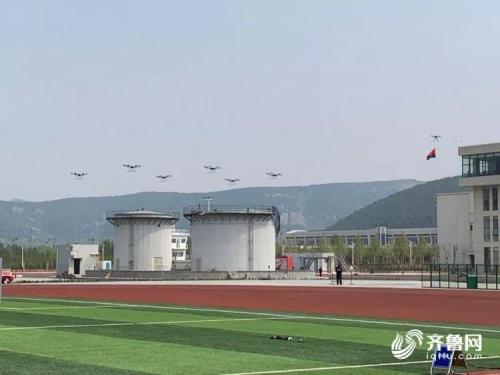 山东省消防救援队伍争当“四有”消防指战员暨全员练兵比武誓师动员大会在济南举行